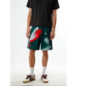 UMBRO x PACSUN GREEN TATY MESH SHORTS SIZE LARGE